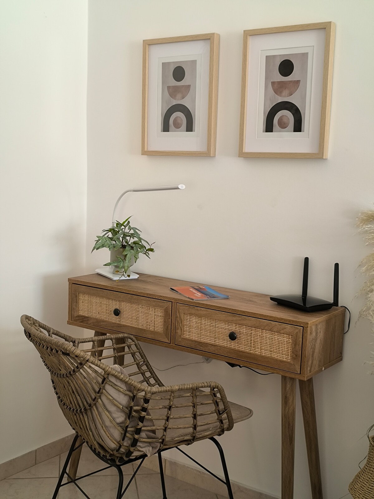 Arbeitsecke mit Schreibtisch